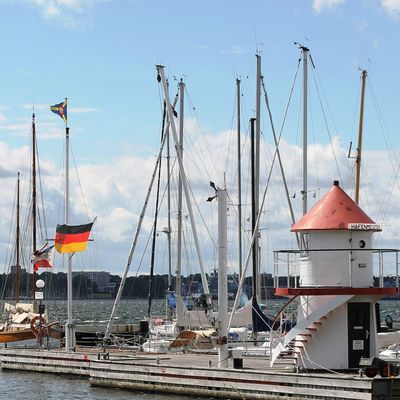 Mastenparade M&ouml;nkeberger Hafen
